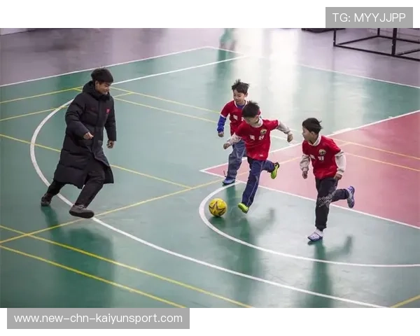 草根足球运动深度融入社会生活，成长为全民运动热点，开展足球运动的意义